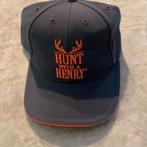 HUNT with a HENRY Hat NWOT